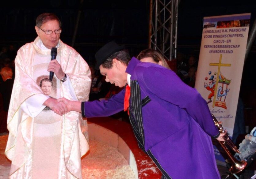 Foto Circusweb met toestemming