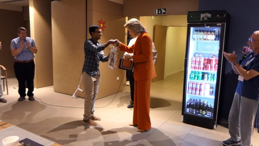 RS2 P1010614 00 00 02 15